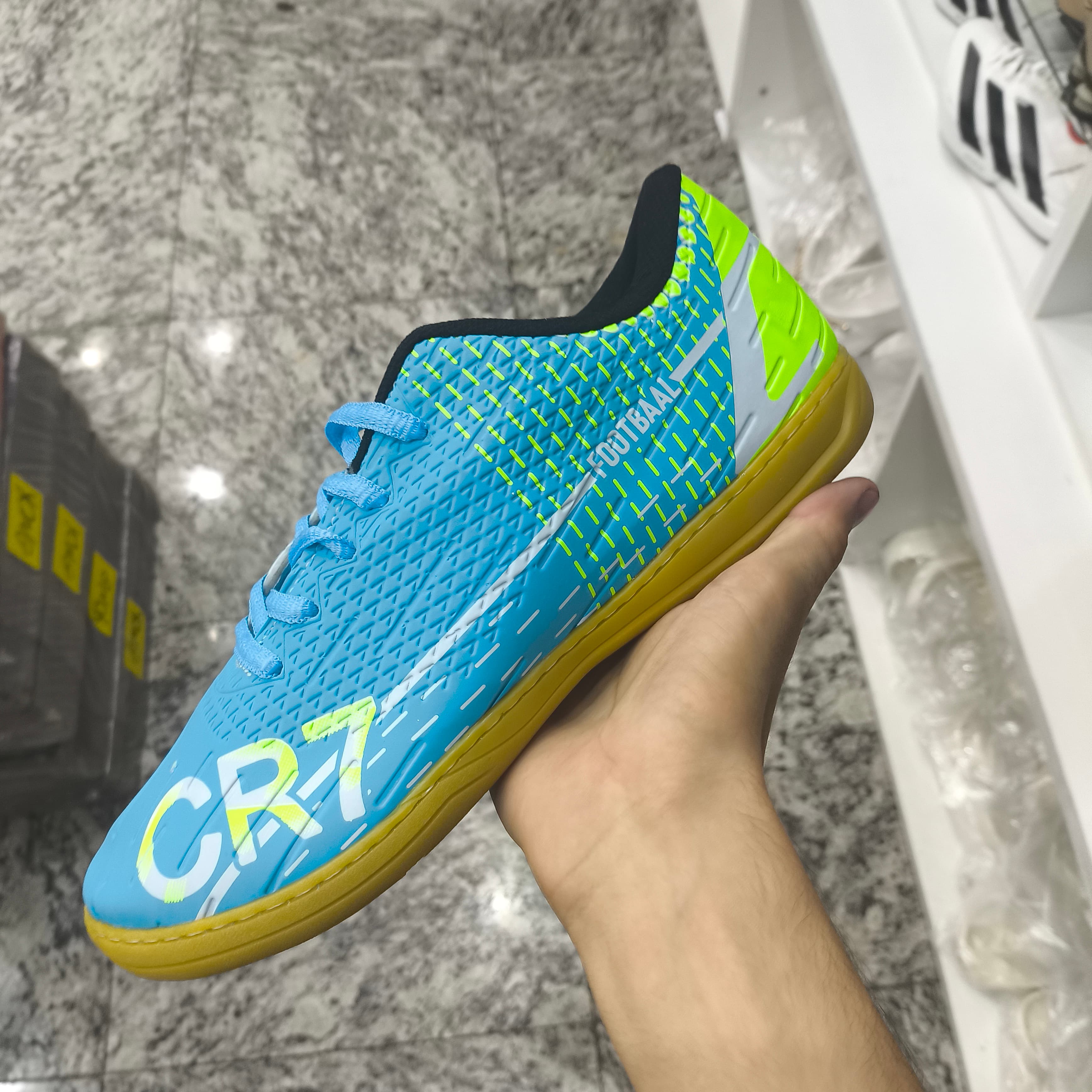 Chuteira Salao cor 6