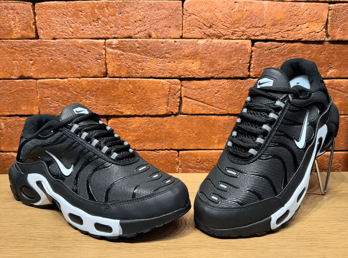Tuned Air Max cor 3